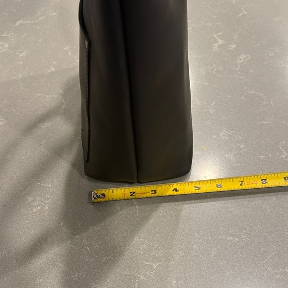 Portland Leather Black Tote Bag - Picture 5 of 10